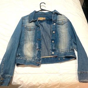 Womens Jean jacket. Hollister brand, like new!